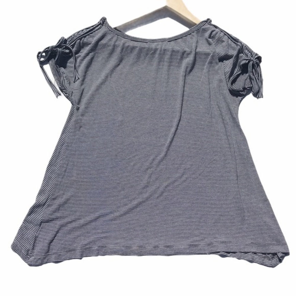 Max Studio Striped Short Sleeve Tie Details Shirt - Picture 5 of 6